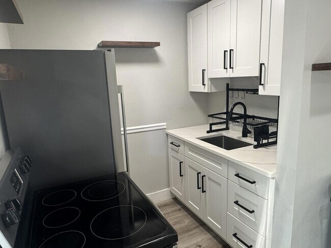 Foto del edificio - 920 N L St