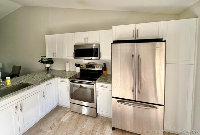 Building Photo - 13135 Chadwick Ct