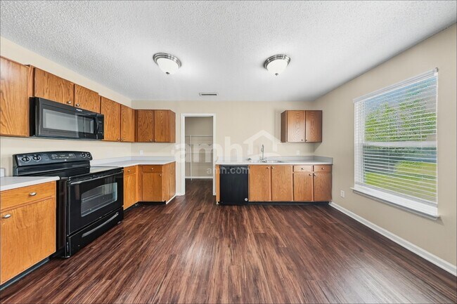 Foto del edificio - 10395 Carrington Way