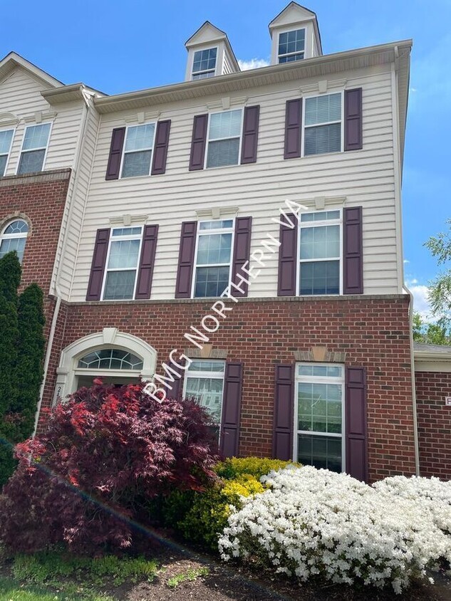 Photo - 24688 HUTCHINSON FARM DRIVE-