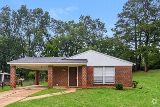 Building Photo - 126 Magnolia Dr