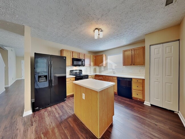 Building Photo - 6907 Havenwood Dr
