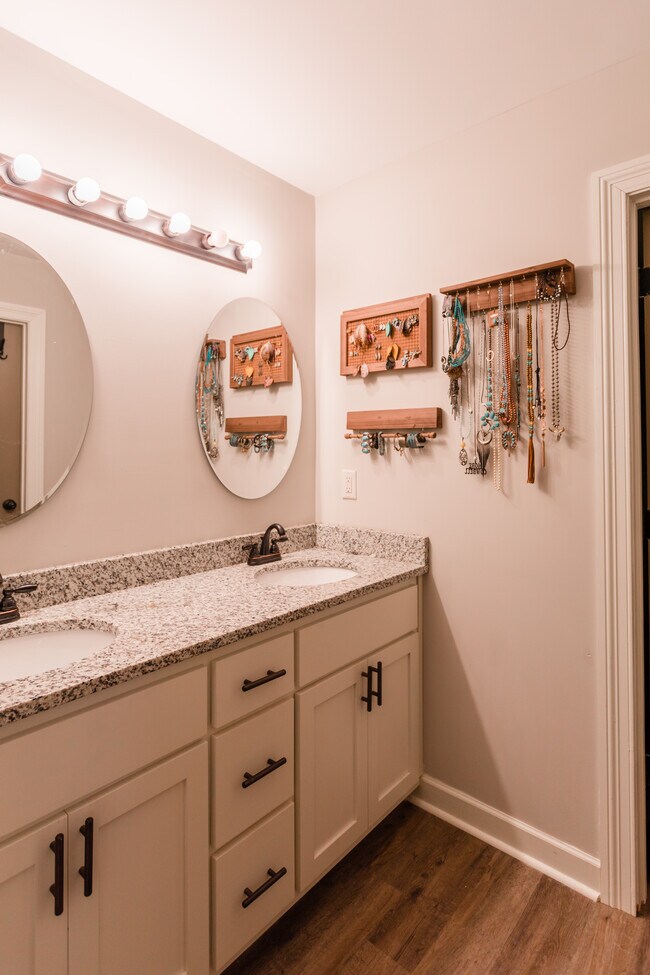 Foto del edificio - 95 Simmons St