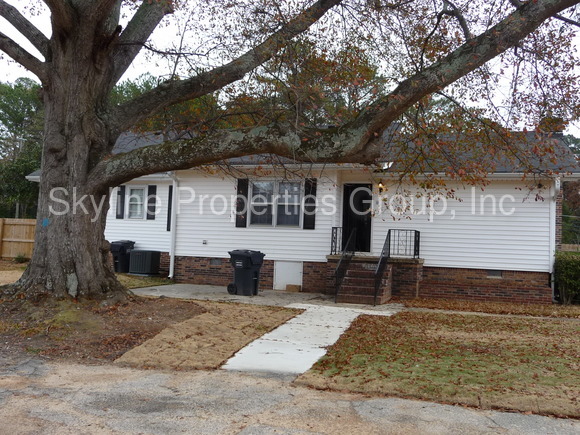 Primary Photo - 125 Huff Dr