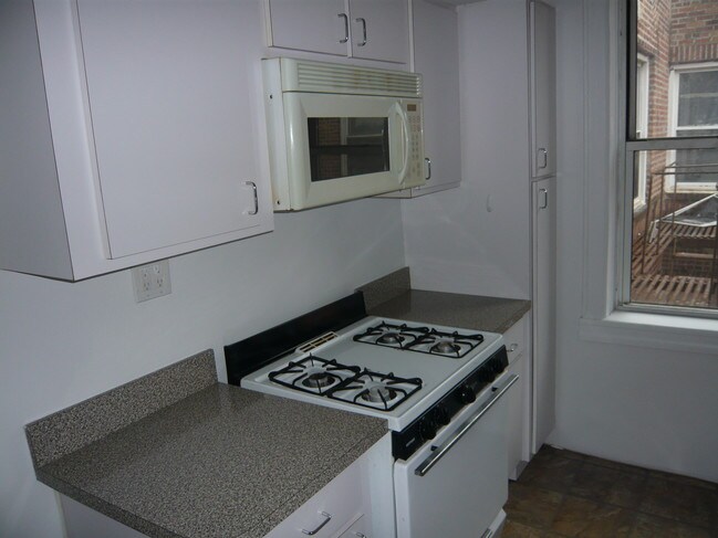 Foto del edificio - 3989 51st St