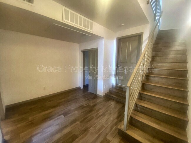Photo - 2200 Tremont Pl Townhome