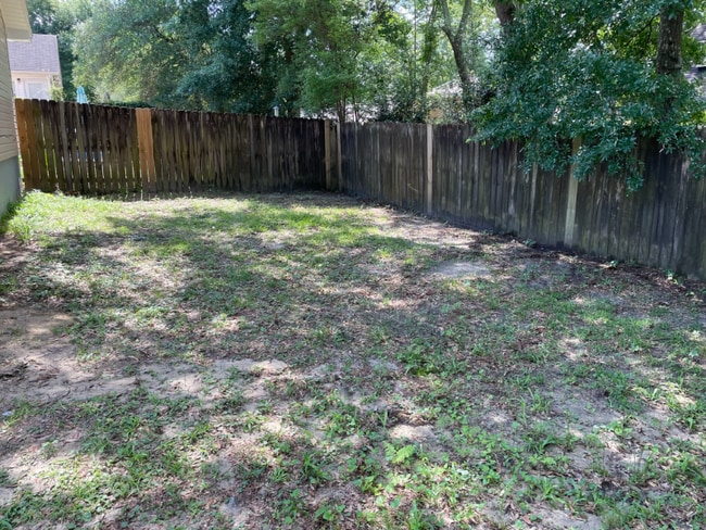Building Photo - 2024 Cambridge Cir