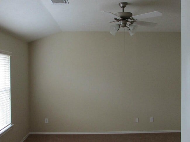 Building Photo - 174 N Burberry Park Cir