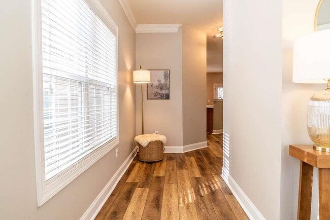 Foto del edificio - 2046 Barberry Dr