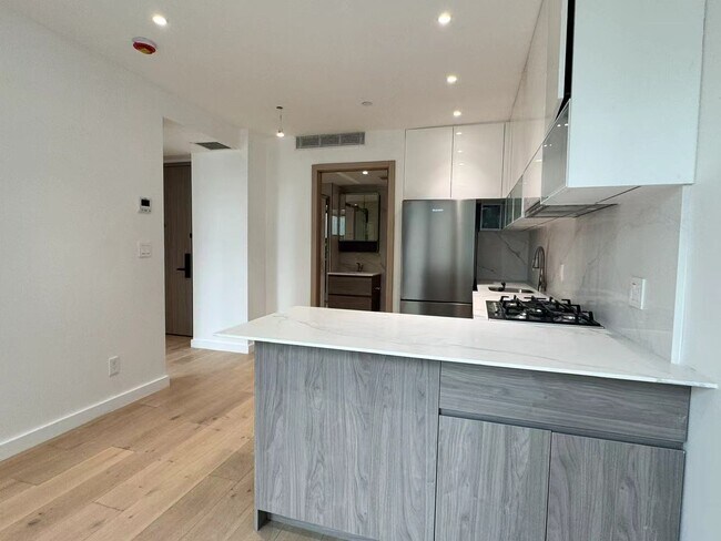 Foto del edificio - 4262 Hunter St