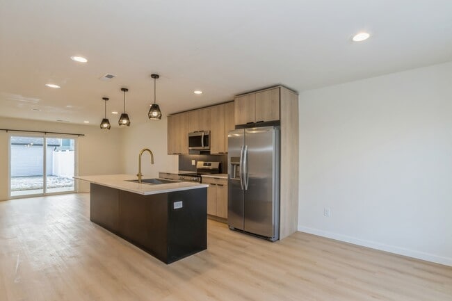 Foto del edificio - 421 C Ave NW