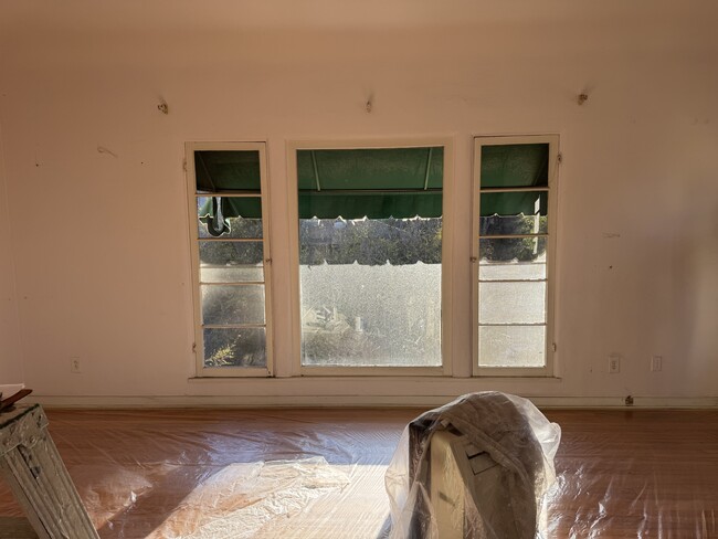 Living Room East View - 921 Tularosa Dr