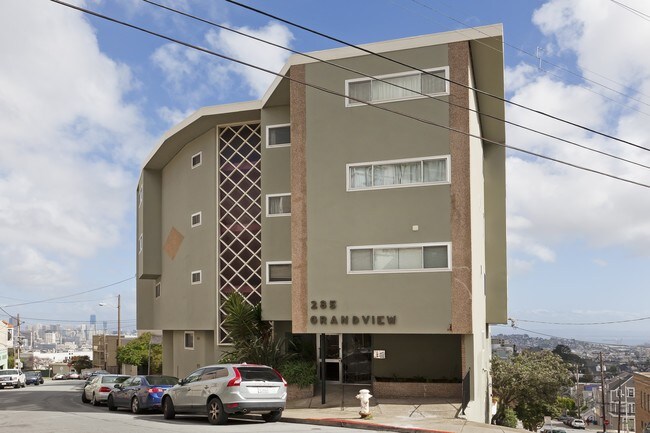 Building Photo - 285 Grand View Ave