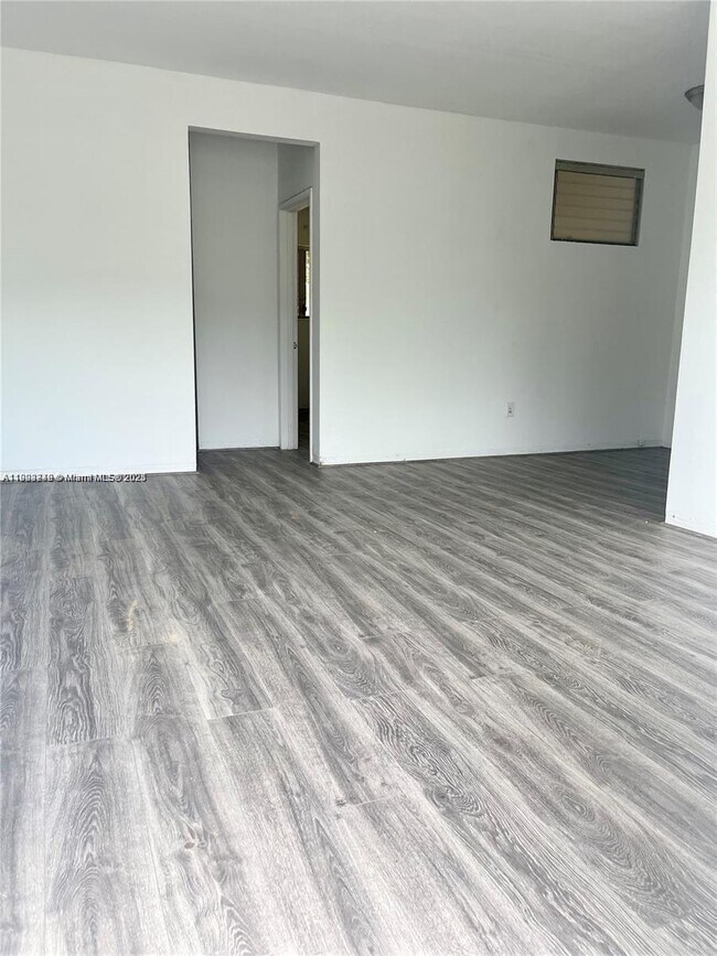 Foto del edificio - 780 81st St