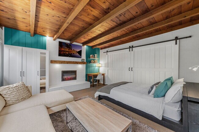 Foto del edificio - 4759 Baylor Dr