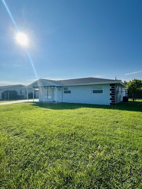 Building Photo - 2384 Starlite Ln