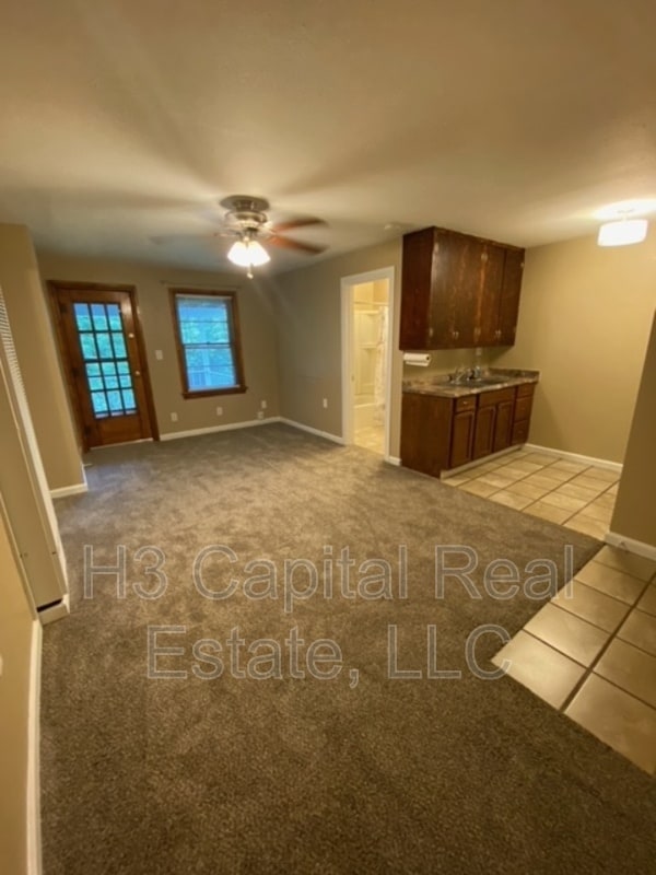Building Photo - 113 Lucia Ln