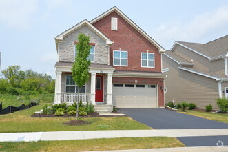 Building Photo - 124 Roman Ln