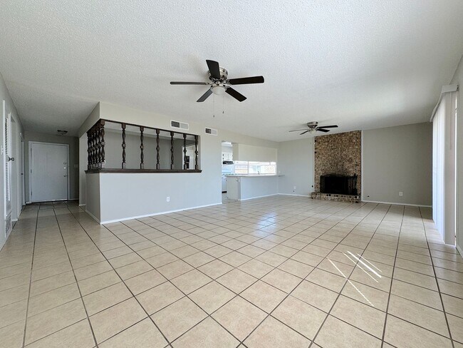 Building Photo - 10200 Galahad Way