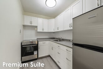 Interior Photo - The Palisades
