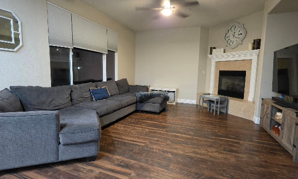 Building Photo - 1109 Europena Dr