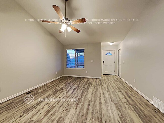 Foto del edificio - 5554 Kingsboro Dr