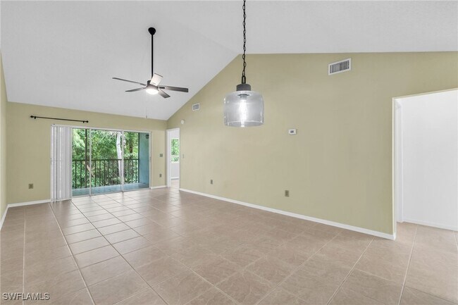 Foto del edificio - 5685 Whitaker Rd