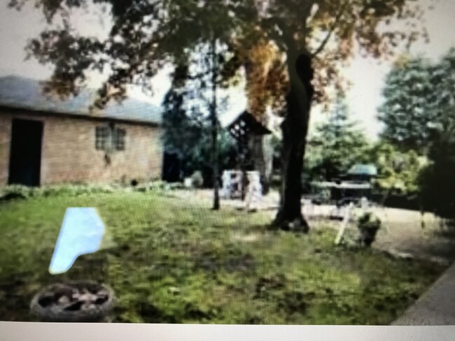 Back Yard and Garage - 6664 W Devon Ave
