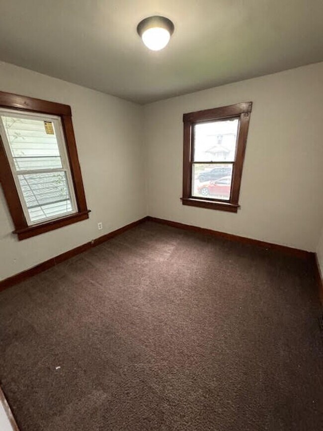 Foto del edificio - 3131 Oliver St