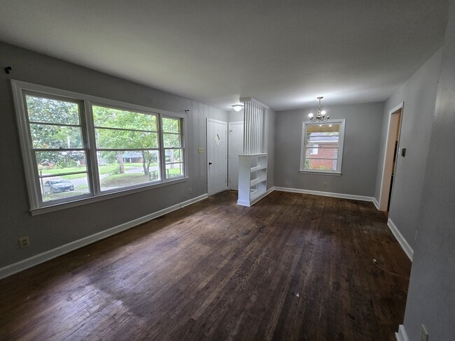 Building Photo - 412 Beechwood Cir