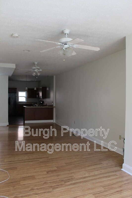 Building Photo - 1505 Sedgwick St