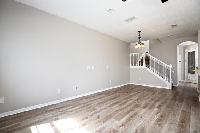 Building Photo - 10129 Fallsgrove St