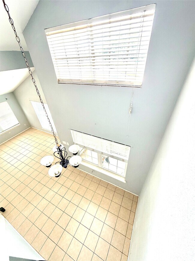 Foto del edificio - 7402 Alegria Dr