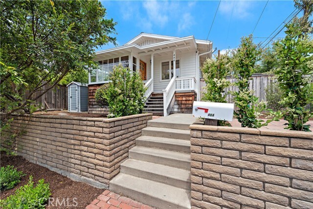 Primary Photo - 484 Monterey Dr