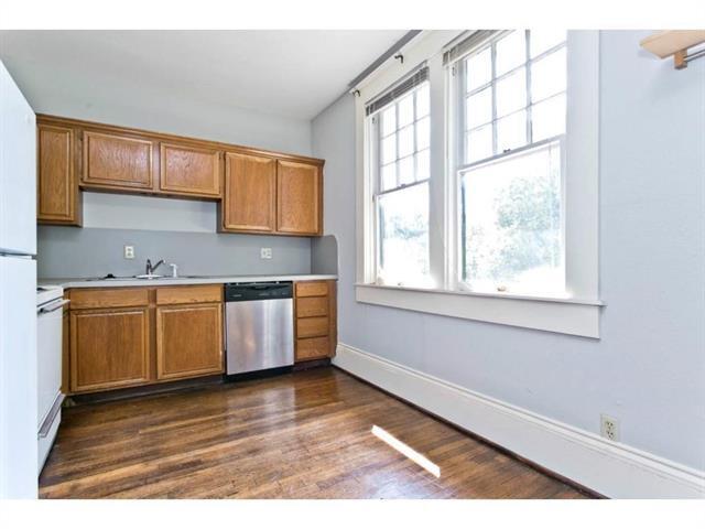 Foto del edificio - 4936 Worth St