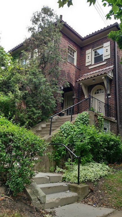 Foto del edificio - Wonderful Duplex in the Heart of Squirrel ...
