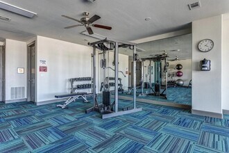 Building Photo - 2120 Stephens Pl