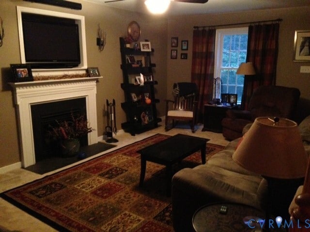 Foto del edificio - 1935 E Old Mountain Rd