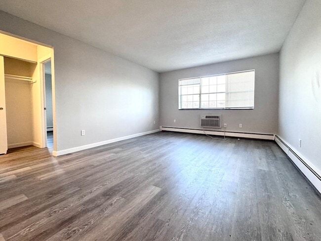 Photo - 130 North St Apartment