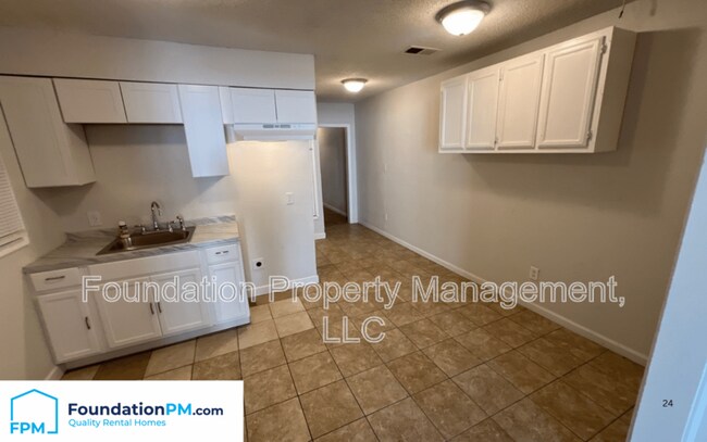 Foto del edificio - 2775 Waverly Ave