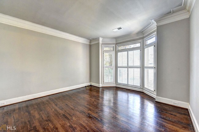 Building Photo - 8125 Formby Ct