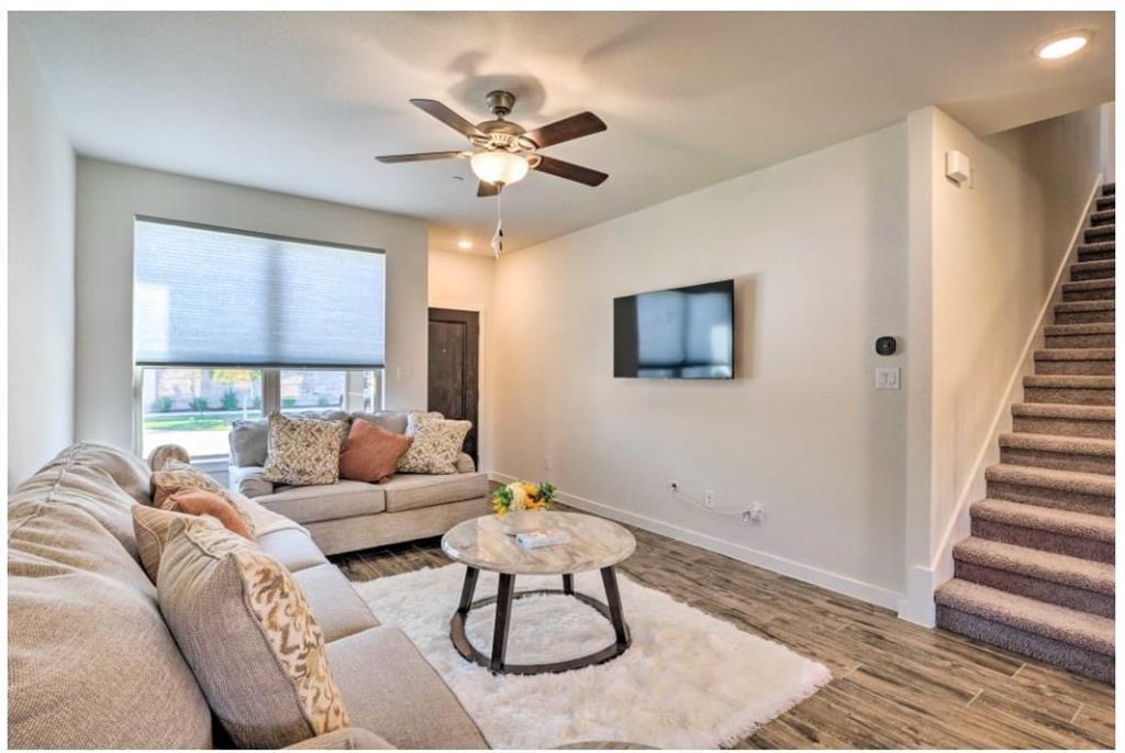 Foto principal - 2500 Forest Creek Dr