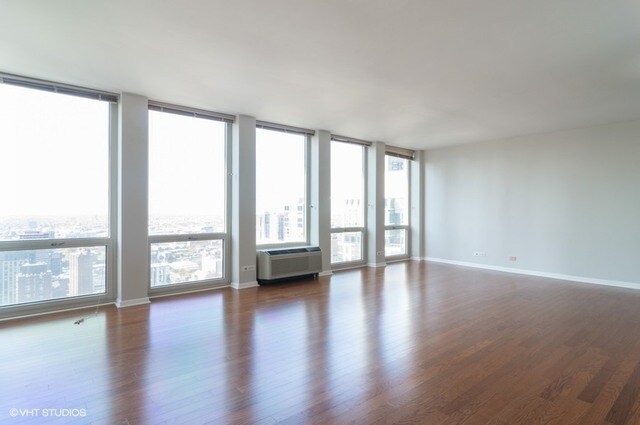 Foto del edificio - 111 E Chestnut St