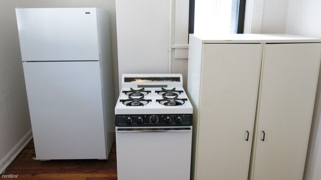Building Photo - 1 br, 1 bath  - 5721 Stanton Ave Apt 7