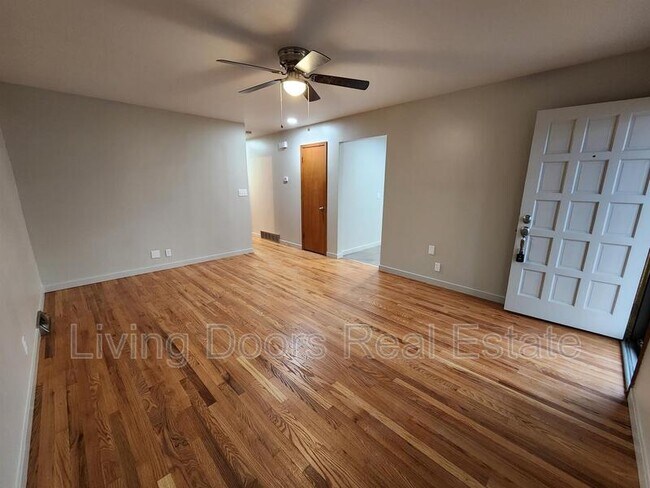Foto del edificio - 4241 S 39th St