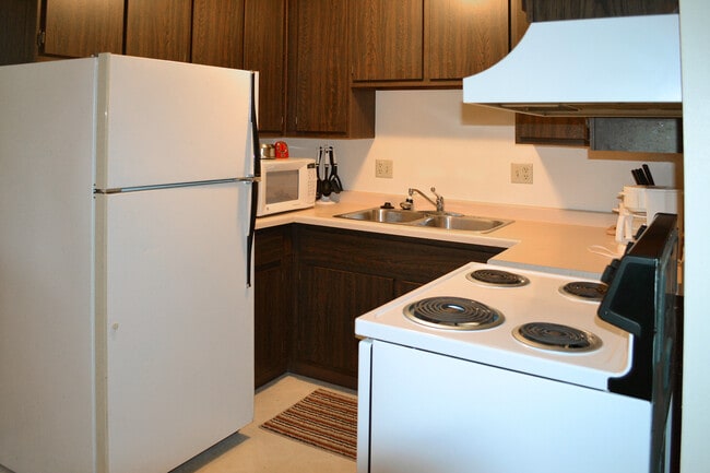 Foto del edificio - Forest Glen Apartments