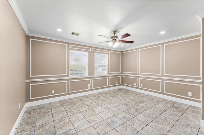 Building Photo - 5646 Belmark St