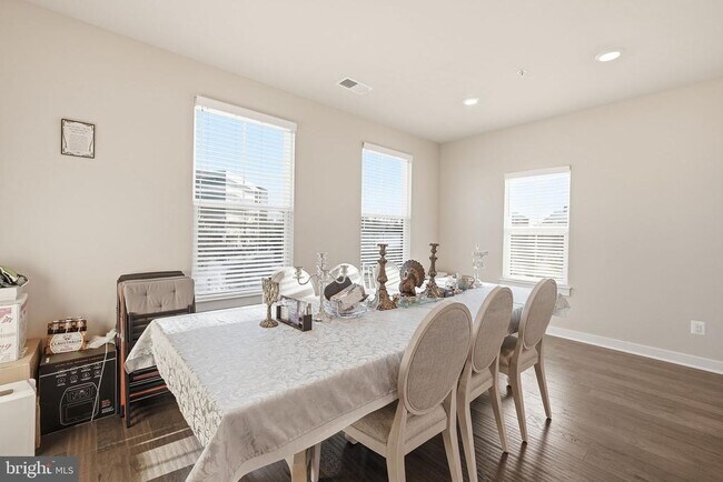 Foto del edificio - 13252 Woodland Park Rd