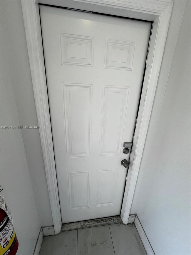 Foto del edificio - 5926 Wiley St