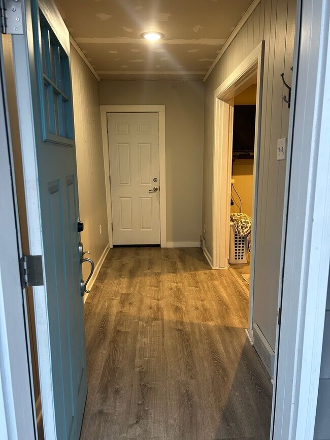 Foto del edificio - 3216 Jane St